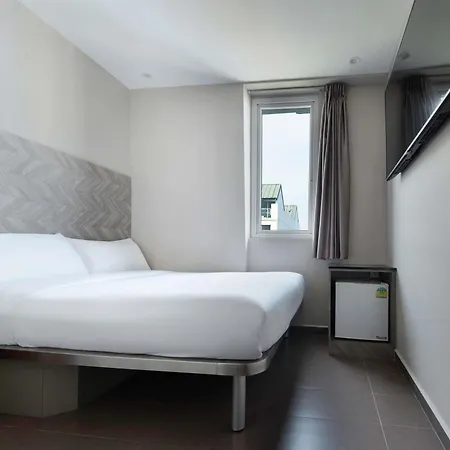 ibis budget Singapore Dahlia-2